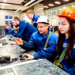 Почему толпа зевак – это не просто скука, а настоящее явление!