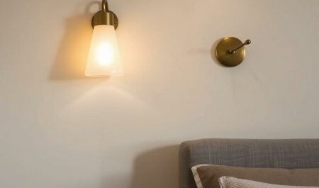 Бра в спальню: как выбрать свет, который действительно работает
