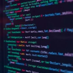 Системы контроля версий: зачем бизнесу нужен Git и как это меняет работу команды